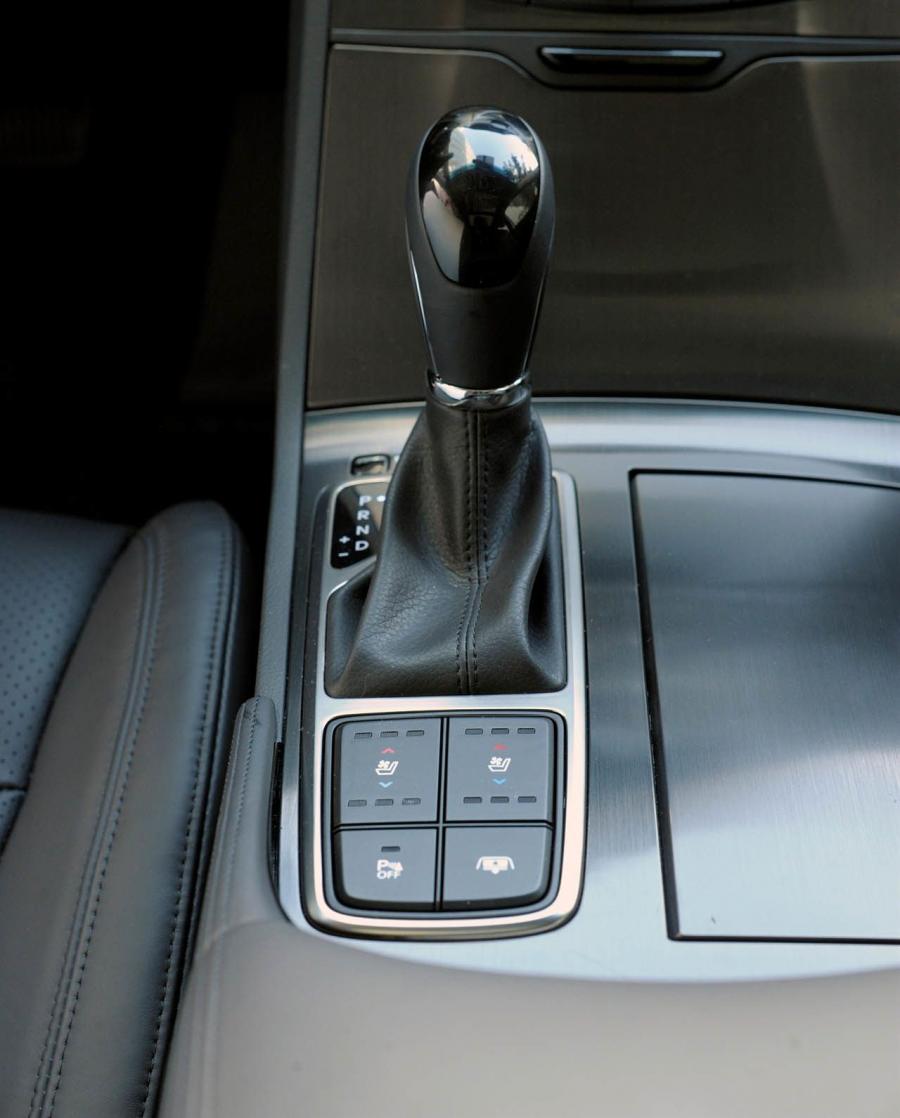  Hyundai Azera 2012 года  (фото 92 из 103)